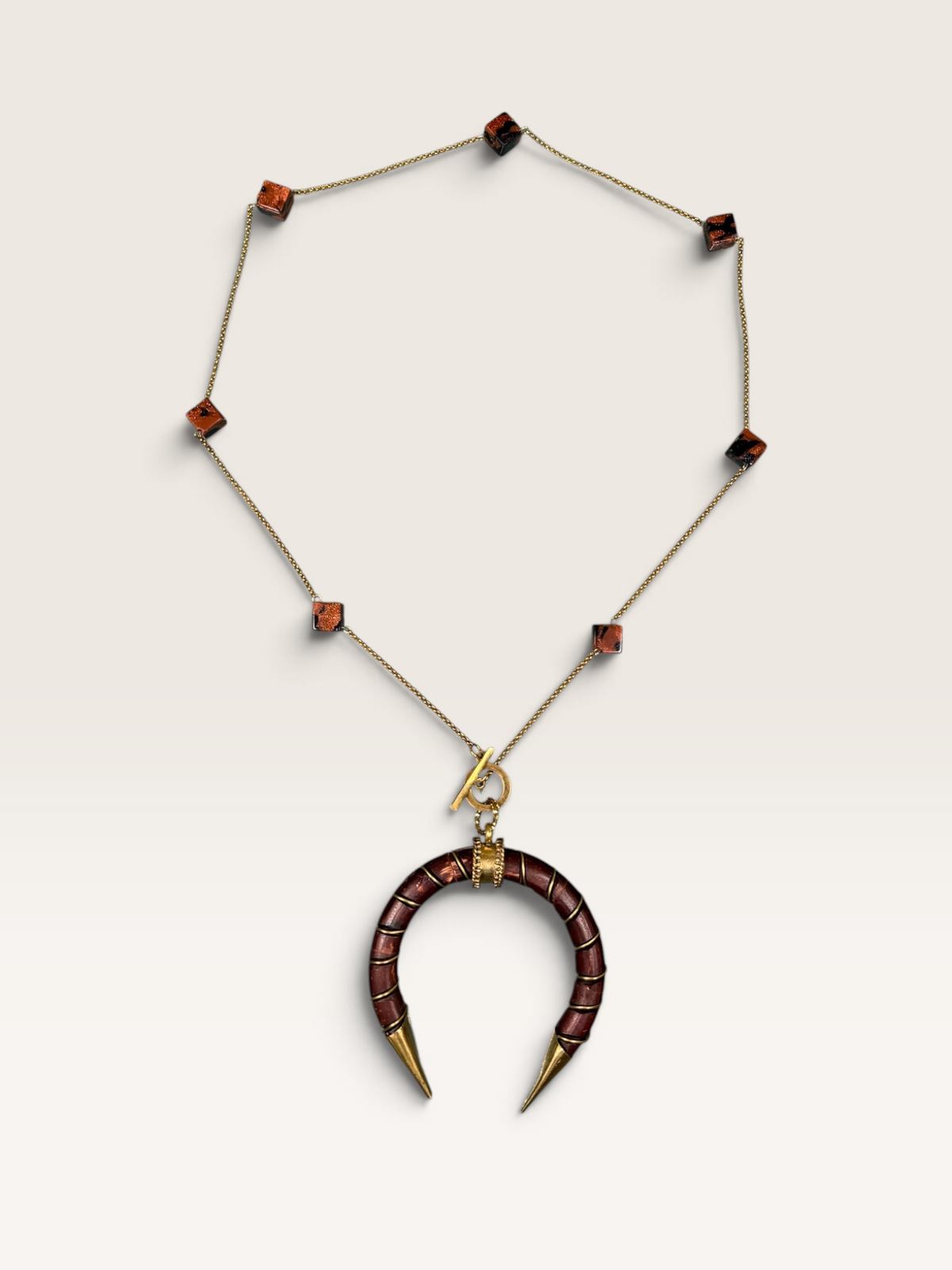 Collana in Pietra Del Sole con Mezzaluna Vintage